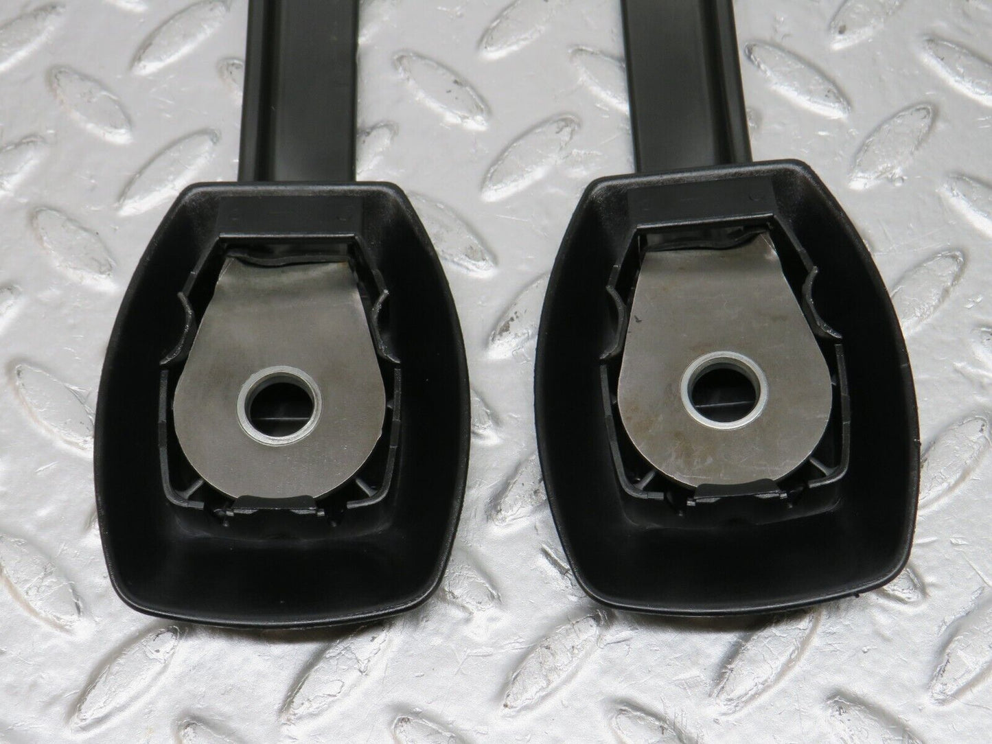 33767 Mercedes-Benz W201 190E 2.0L Seat Belt Runner Pair 2019190920