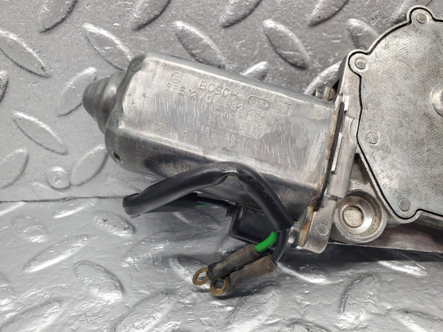 30310 Mercedes-Benz W124 230E Window Regulator Motor Left Bosch 0130821284