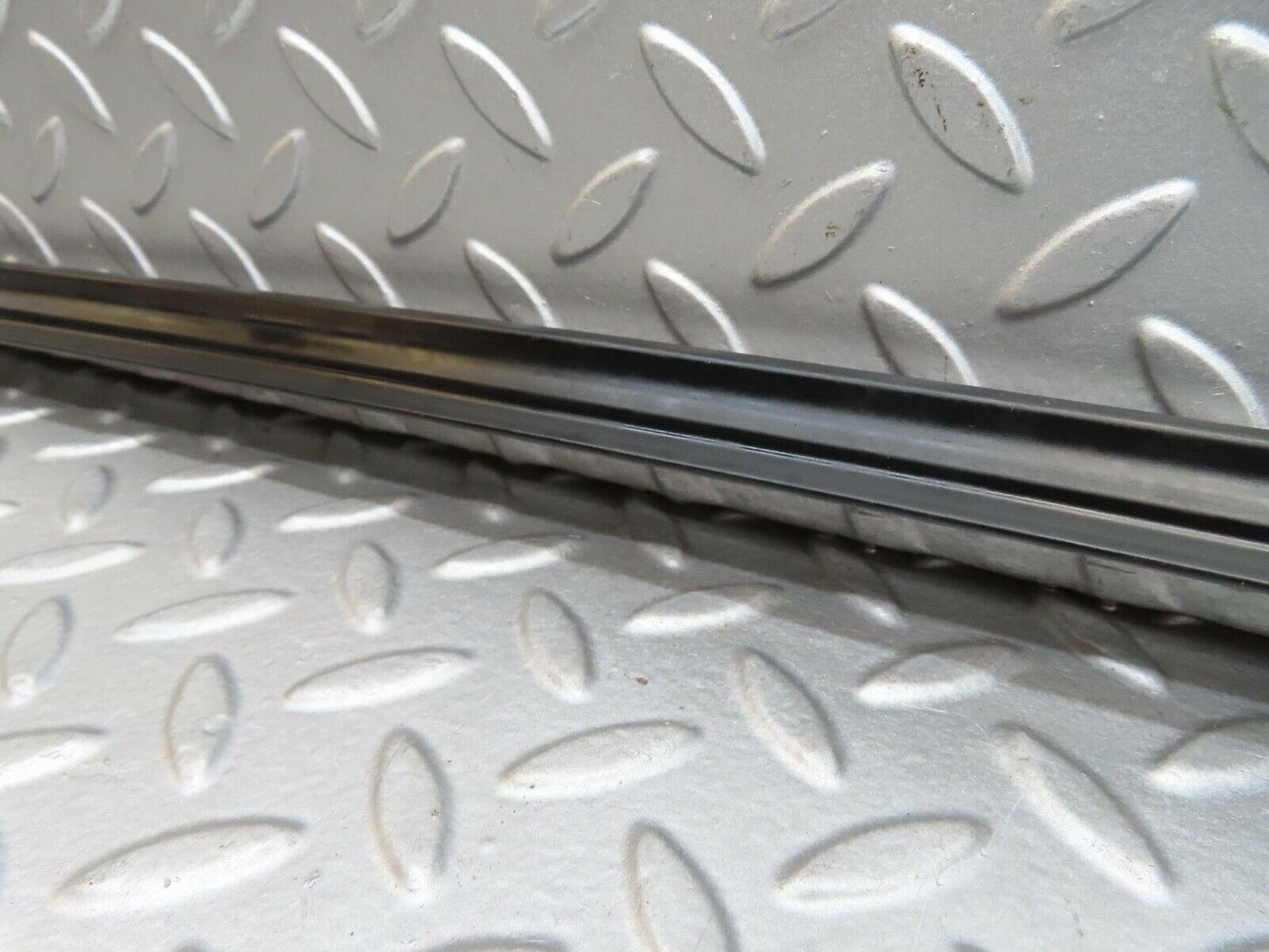 15862 Mercedes-Benz W123 280E Trunk Boot Lid Chrome Moulding Trim