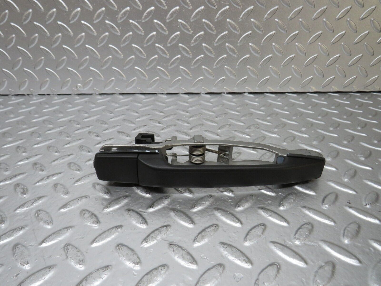25210 Mercedes-Benz W201 190D Exterior Door Handle Rear Left