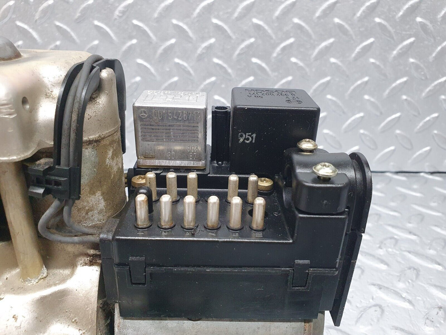 42927 Mercedes-Benz W201 190 ABS Brake Pump Bosch 0265200043 0332002171 0015426719