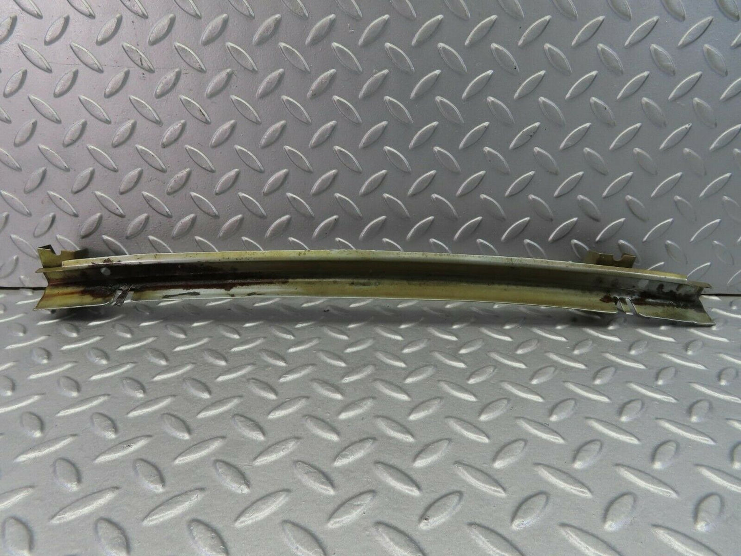 7846 Mercedes-Benz W115 220D Front Left Window Channel