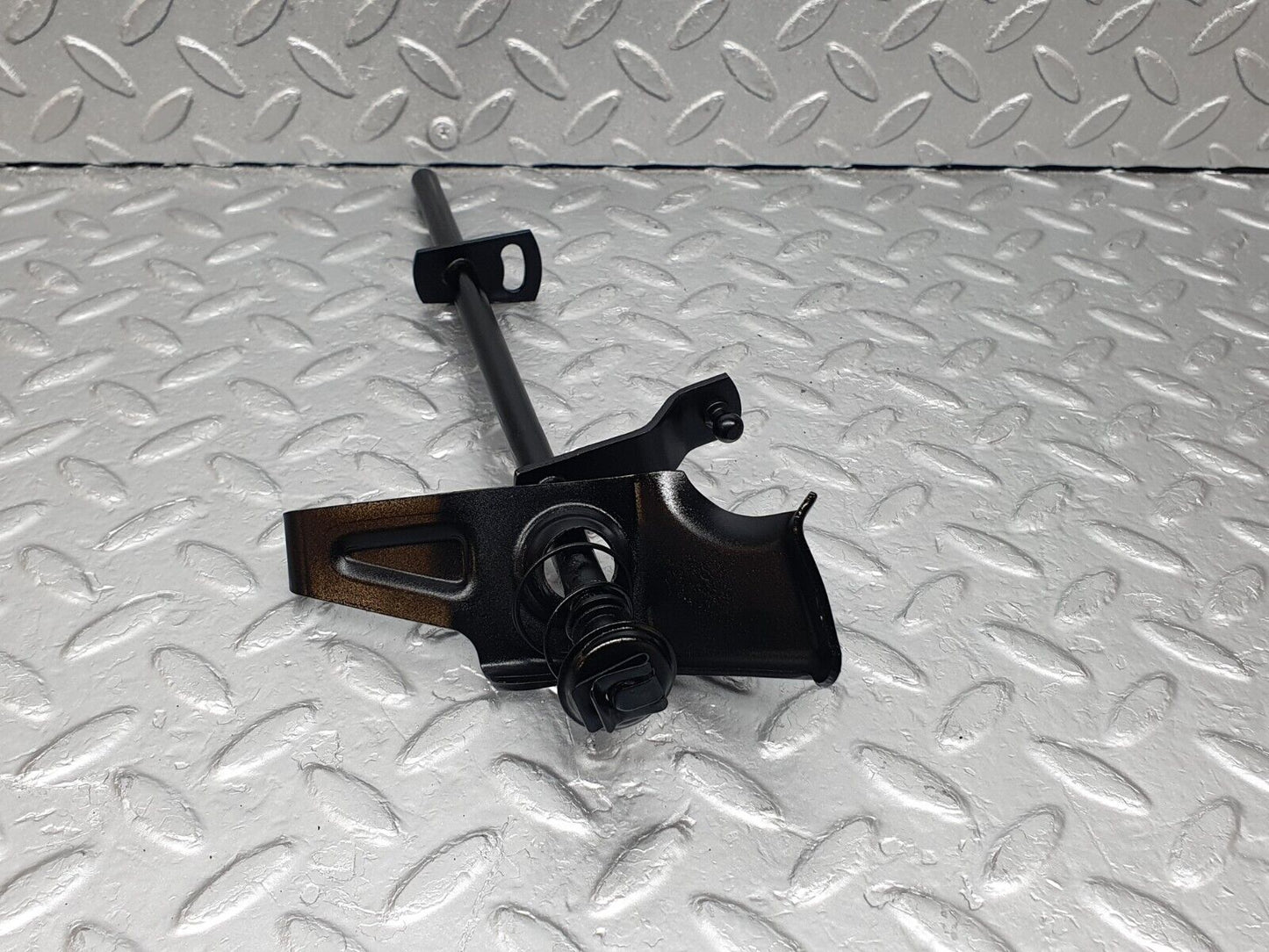 43569 Mercedes-Benz C126 380SEC Coupe Throttle Linkage