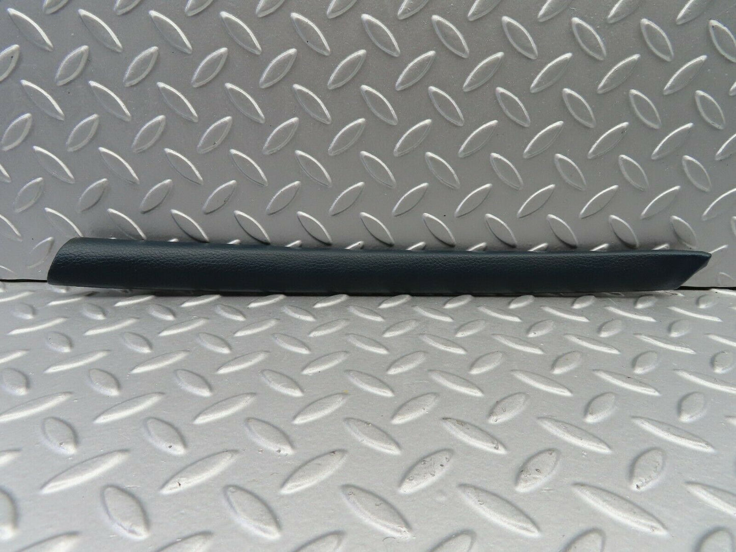 6910 Mercedes-Benz C107 350SLC Coupe Interior Rear Right Quarter Window Cover
