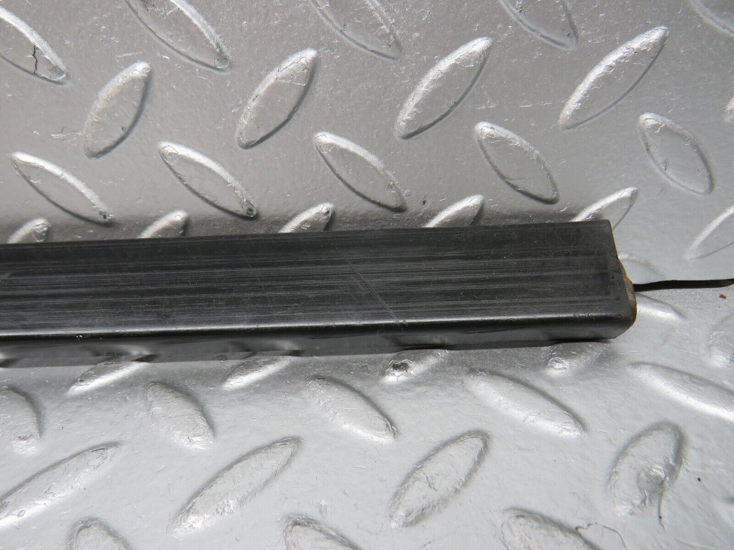 0096 Mercedes-Benz W116 350SE Seat Belt Runner Right