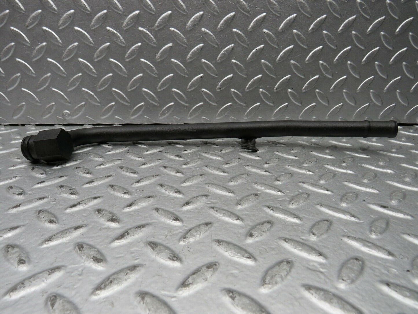 21912 Mercedes-Benz W126 300SE Coolant Hose Pipe