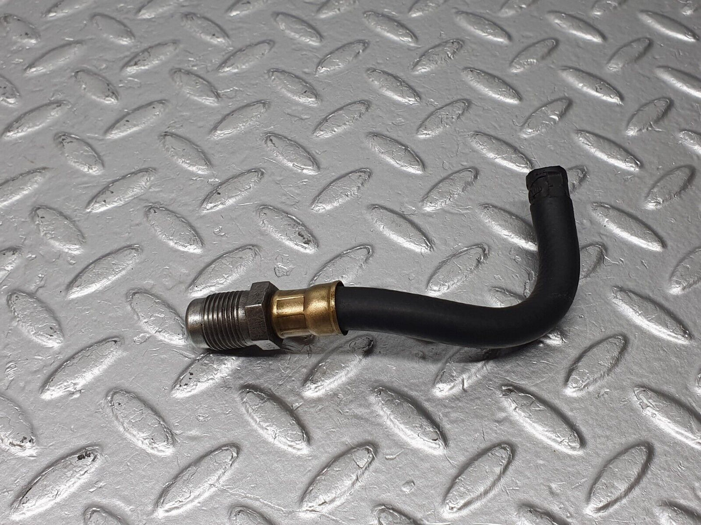 40754 Mercedes-Benz W123 300D Fuel Tank Fuel Filter Hose Pipe