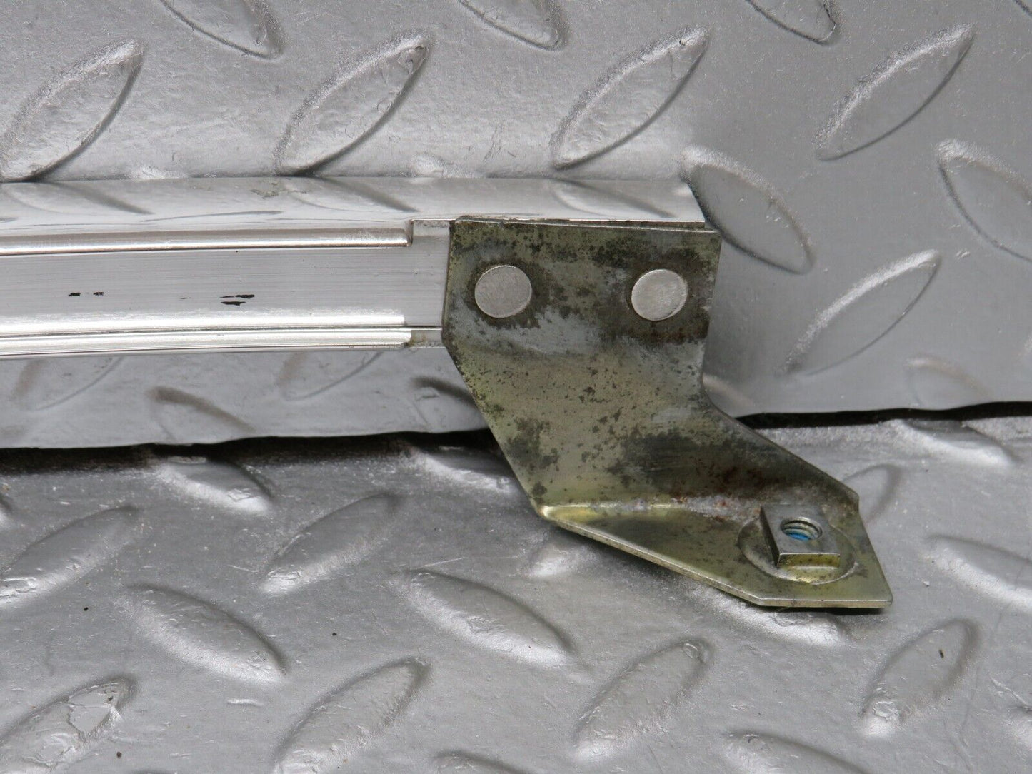 36218 Mercedes-Benz W126 420SE Rear Right Chrome Window Channel 1267300219
