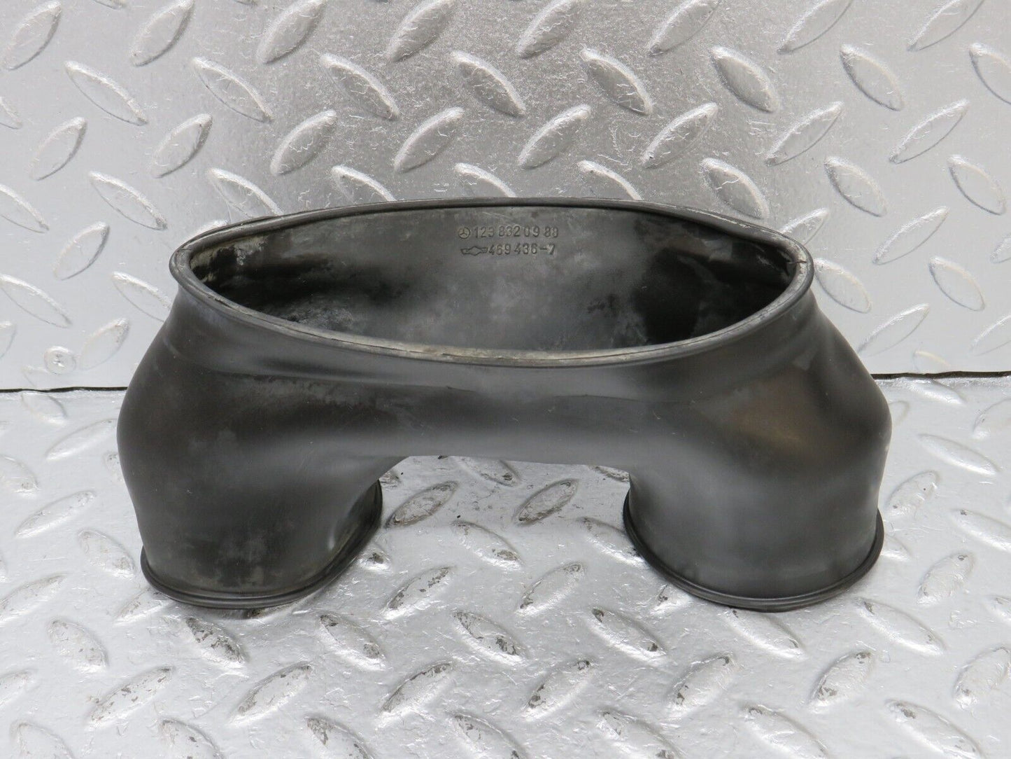 40561 Mercedes-Benz W123 300D Air Duct Hose Rubber 1238320988