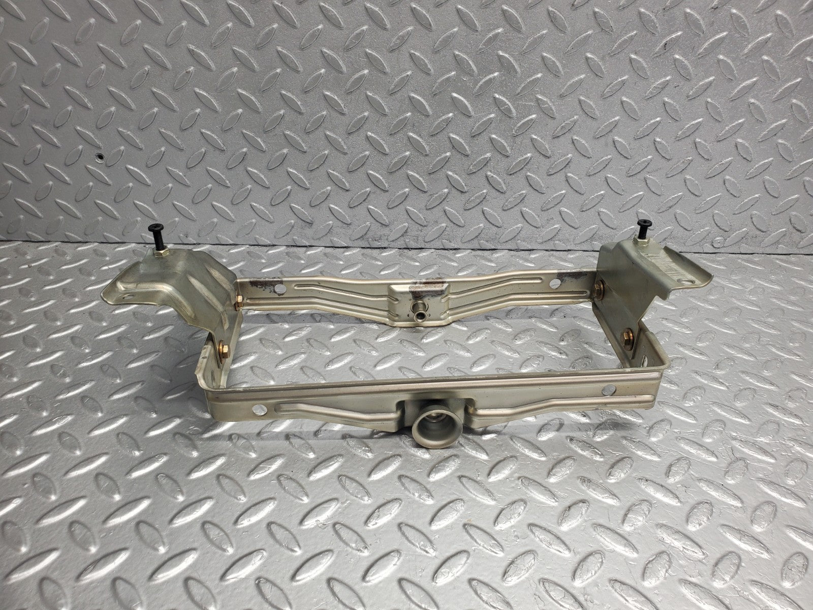 W124 Wagon dash airbag support bracket used OEM