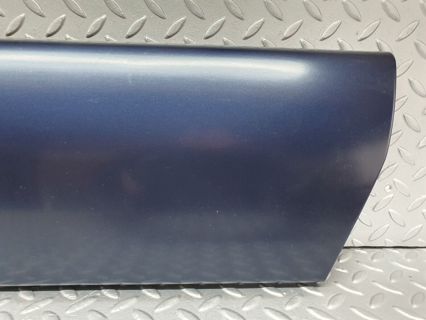 42177 Mercedes-Benz R129 320SL Coupe Right Door Lower Moulding Trim 1296900440