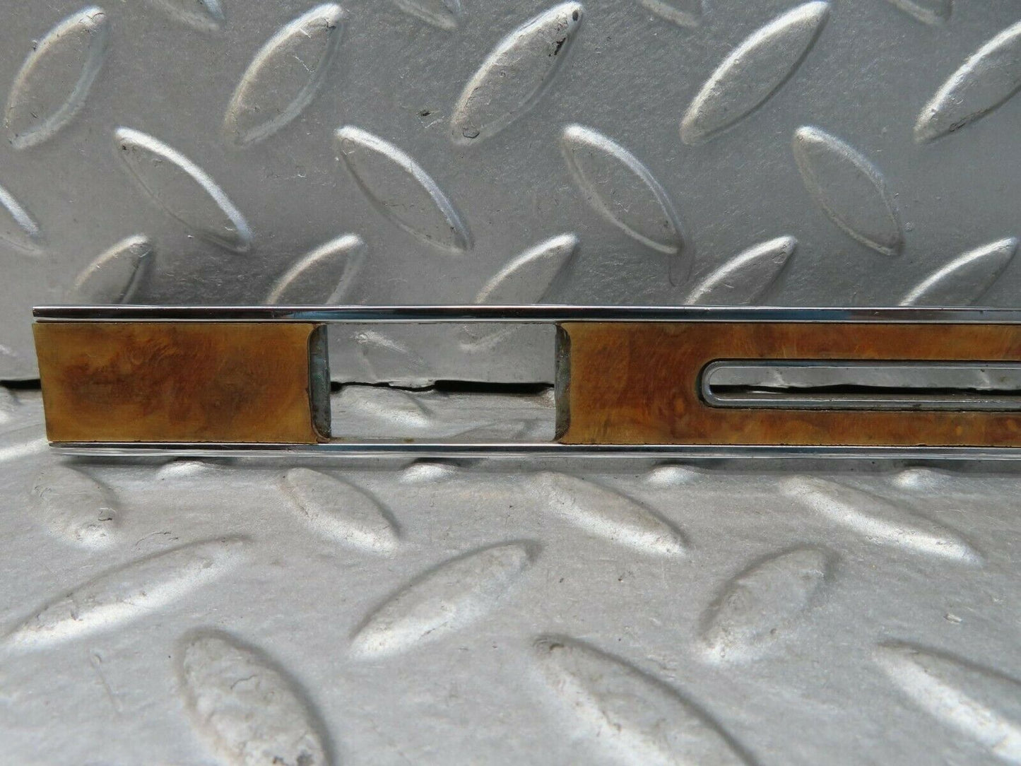 15747 Mercedes-Benz R107 450SL Dashboard Centre Trim 1076891271
