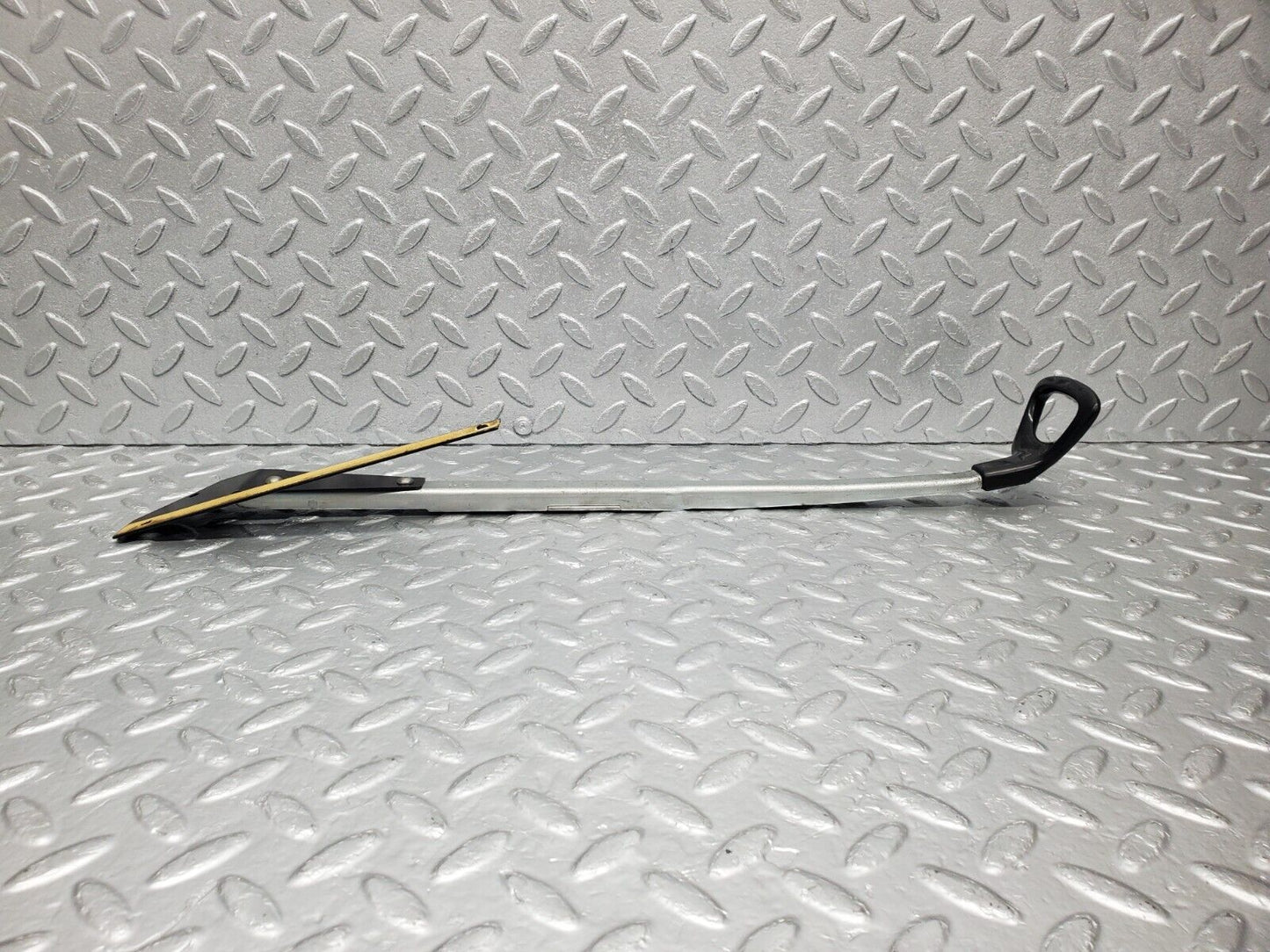 46625 Mercedes-Benz C123 280CE Coupe Front Left Seat Sliding Adjust Handle