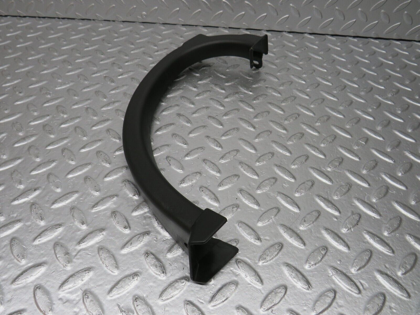 33294 Mercedes-Benz W202 C180 Trunk Lid Hinge Plastic Cover 2028213089
