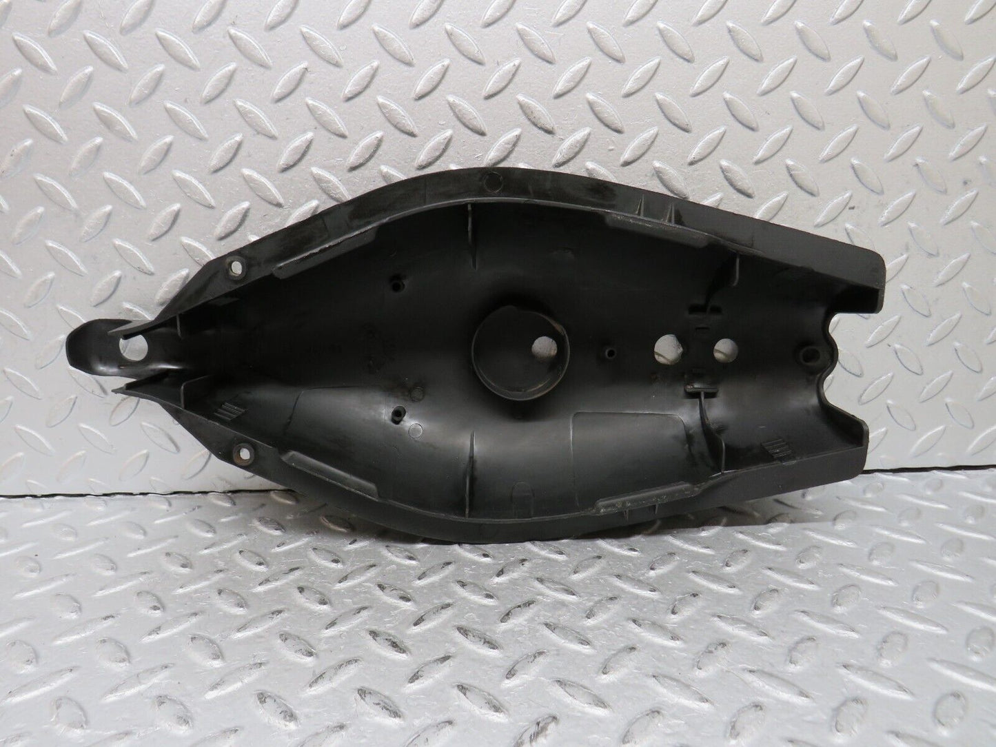 36460 Mercedes-Benz W201 190E 2.0L Rear Control Arm Cover 1243520088