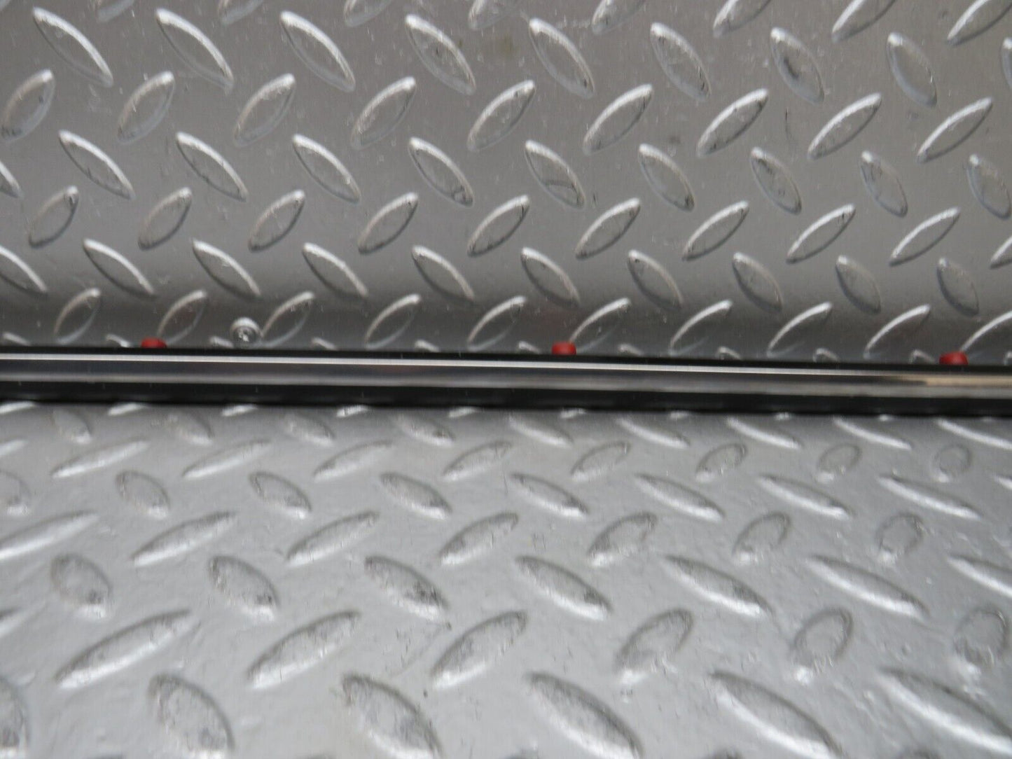 27892 Mercedes-Benz W123 280E Rear Right Door Centre Moulding Trim