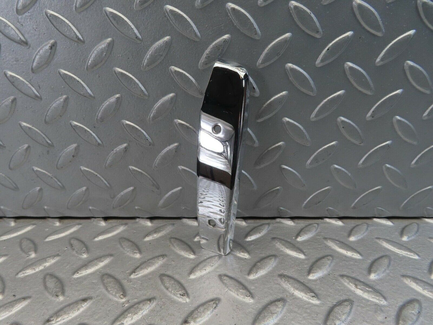 11359 Mercedes-Benz C123 230CE Coupe Right Door Chrome Front Cover