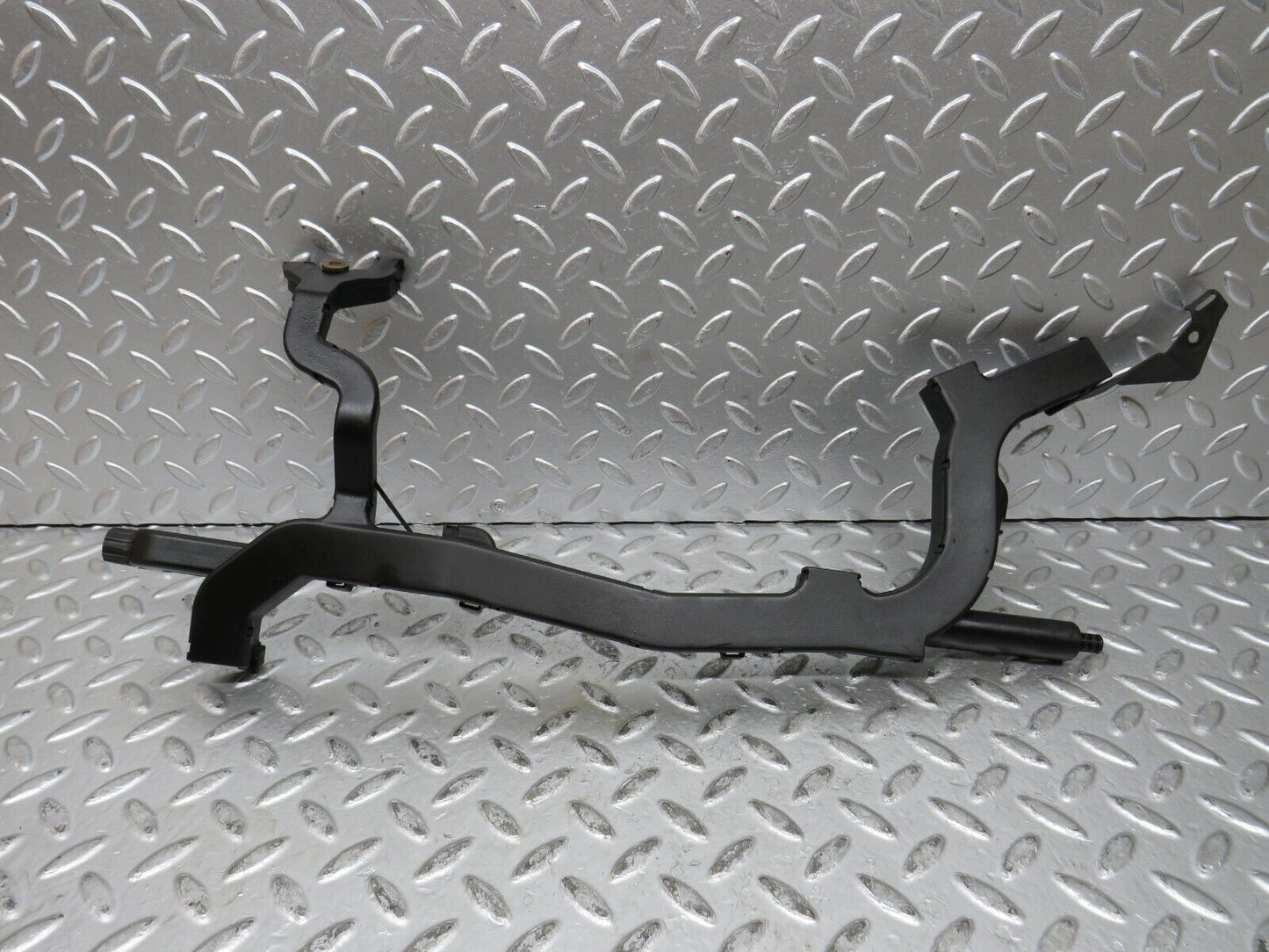 27838 Mercedes-Benz S124 300TE Engine Cable Channel
