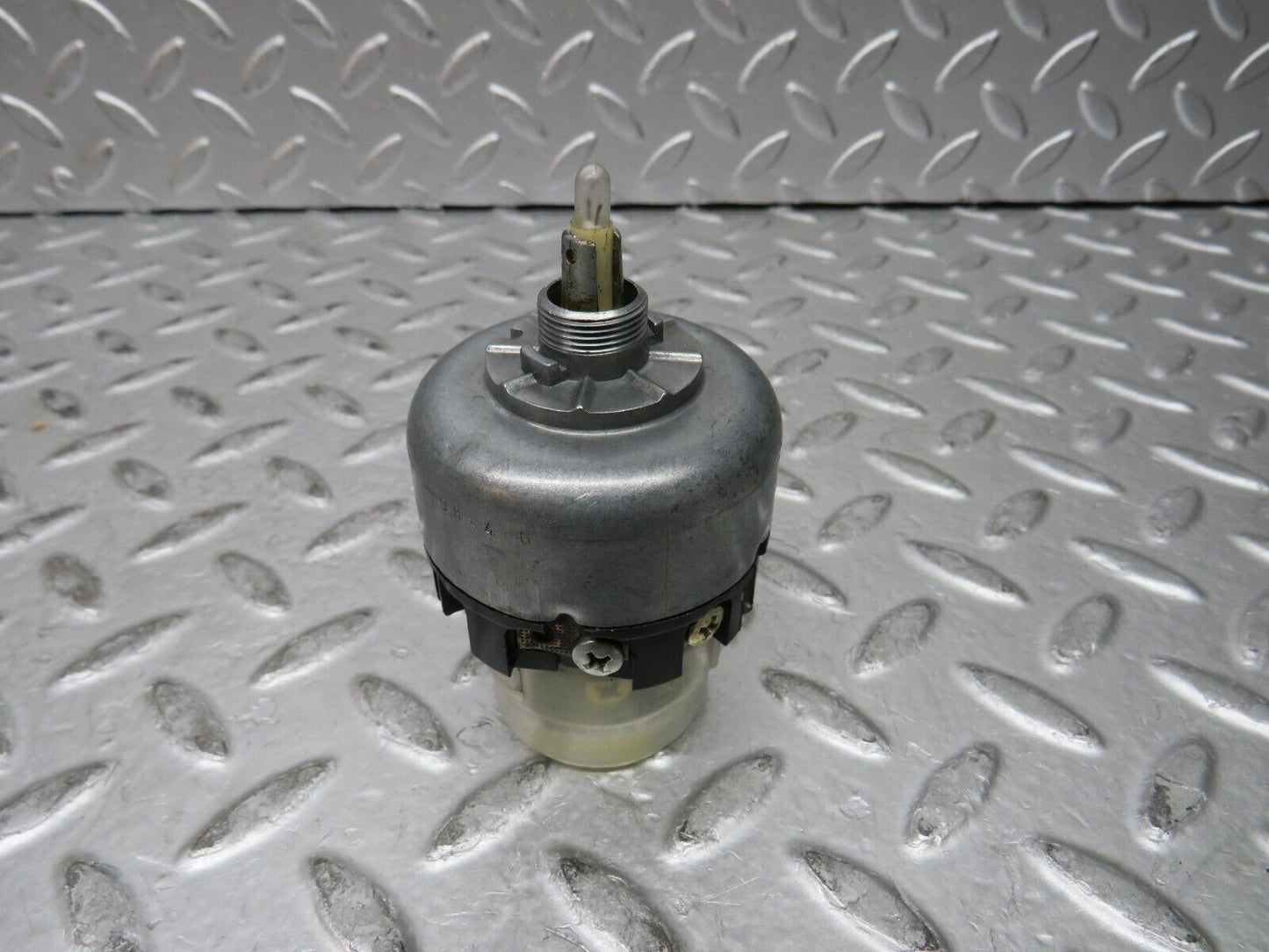 28646 Mercedes-Benz W123 230E Headlight Switch