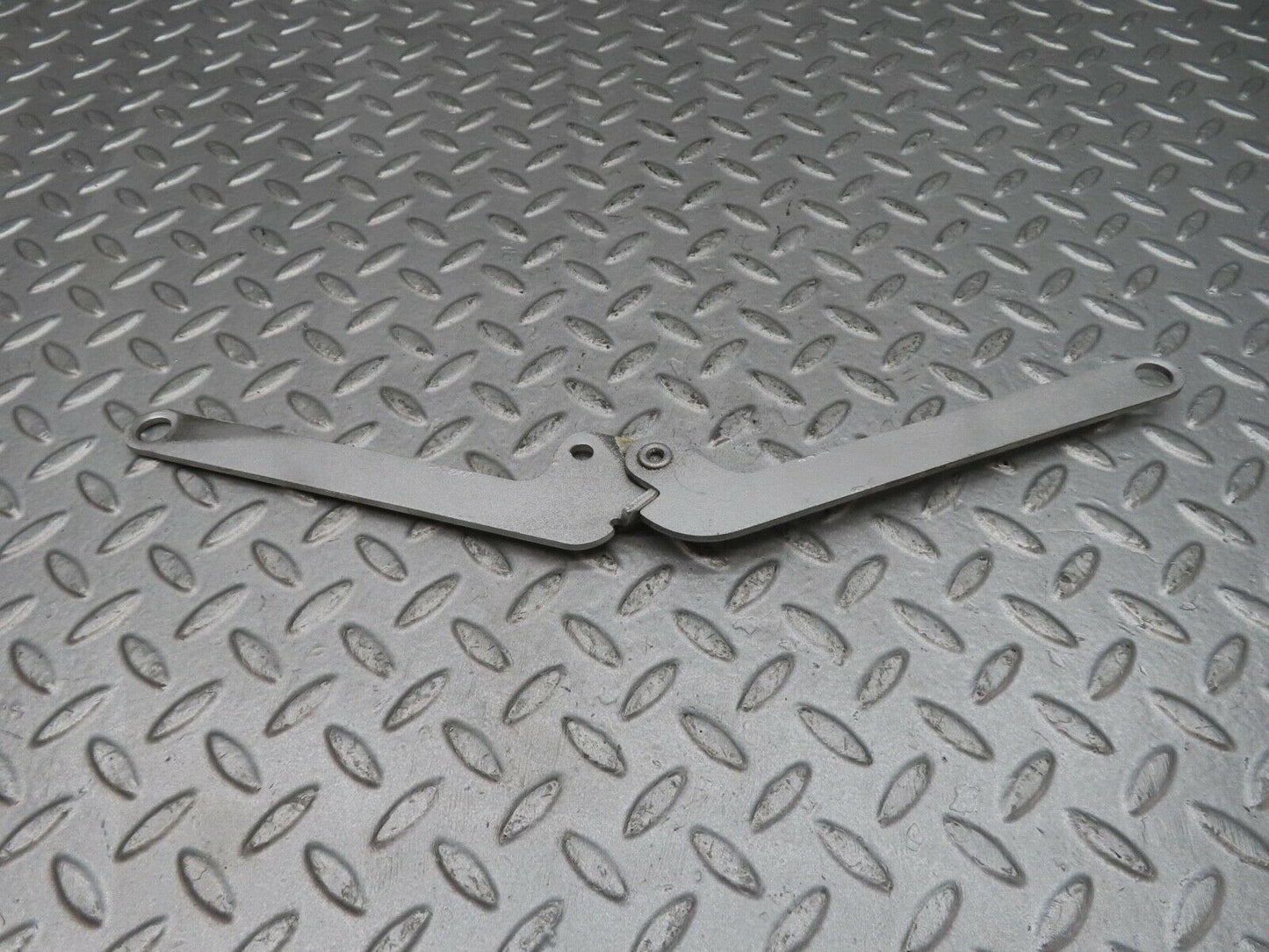 12290 Mercedes-Benz W108 280SE 3.5 Bonnet Hinge Left Side