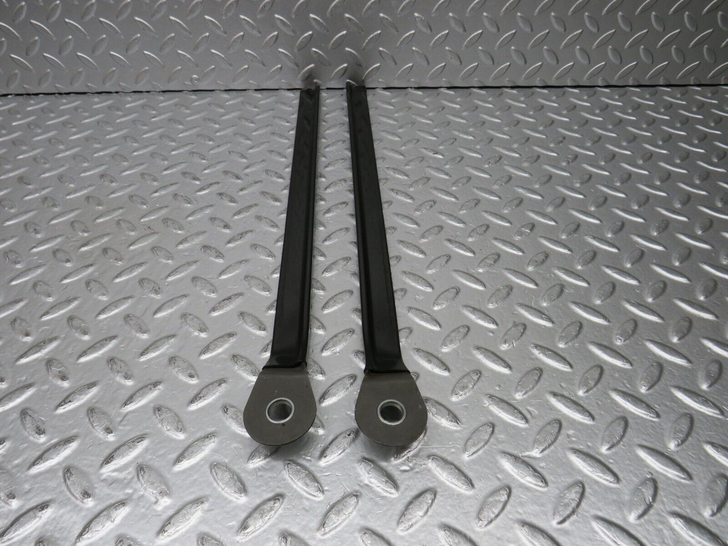 30884 Mercedes-Benz W201 190E 2.0L Seat Belt Runner Pair 2019190920