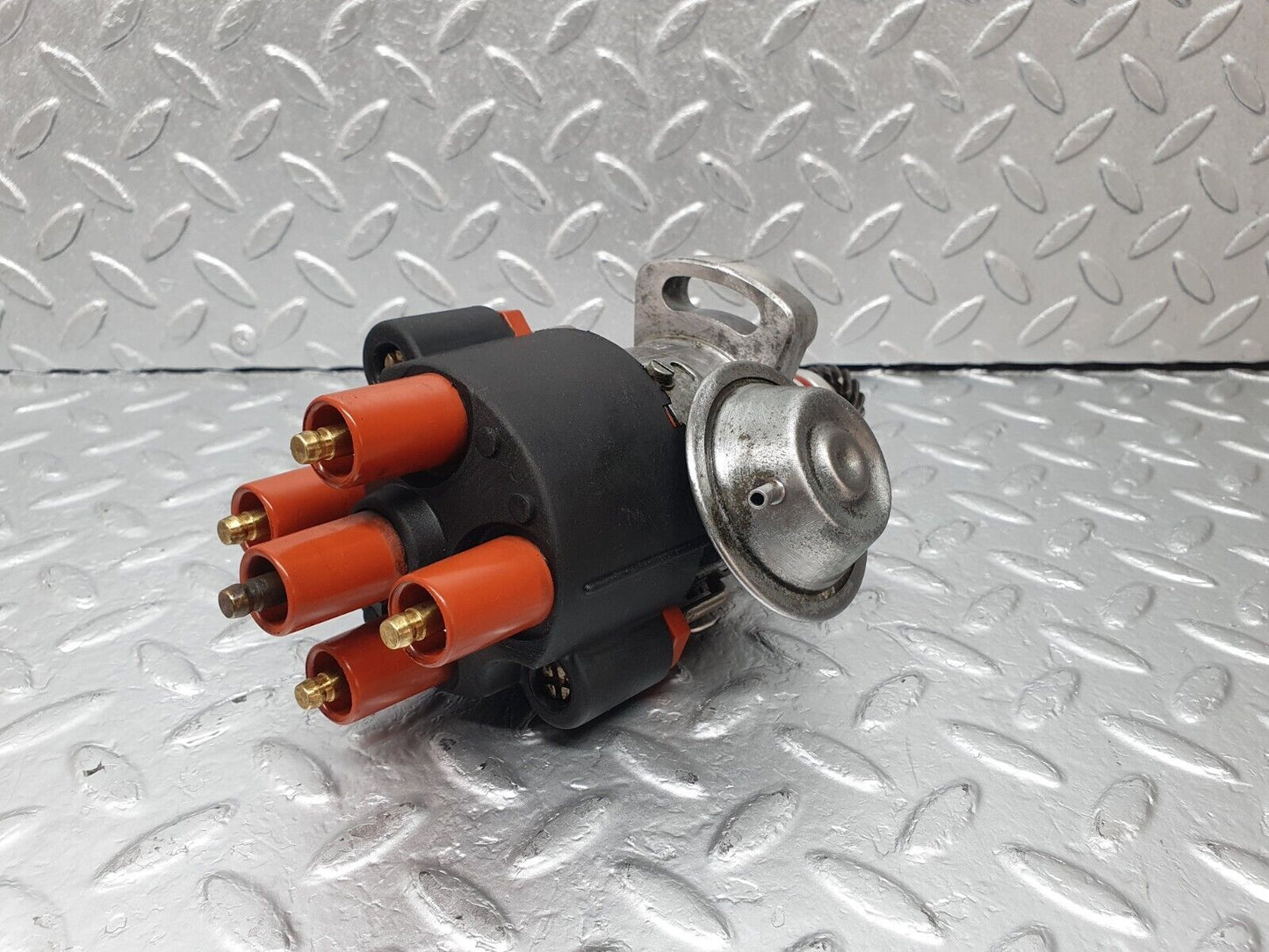 42721 Mercedes-Benz W201 190 Ignition Distributor Bosch 0031581901 0237002084