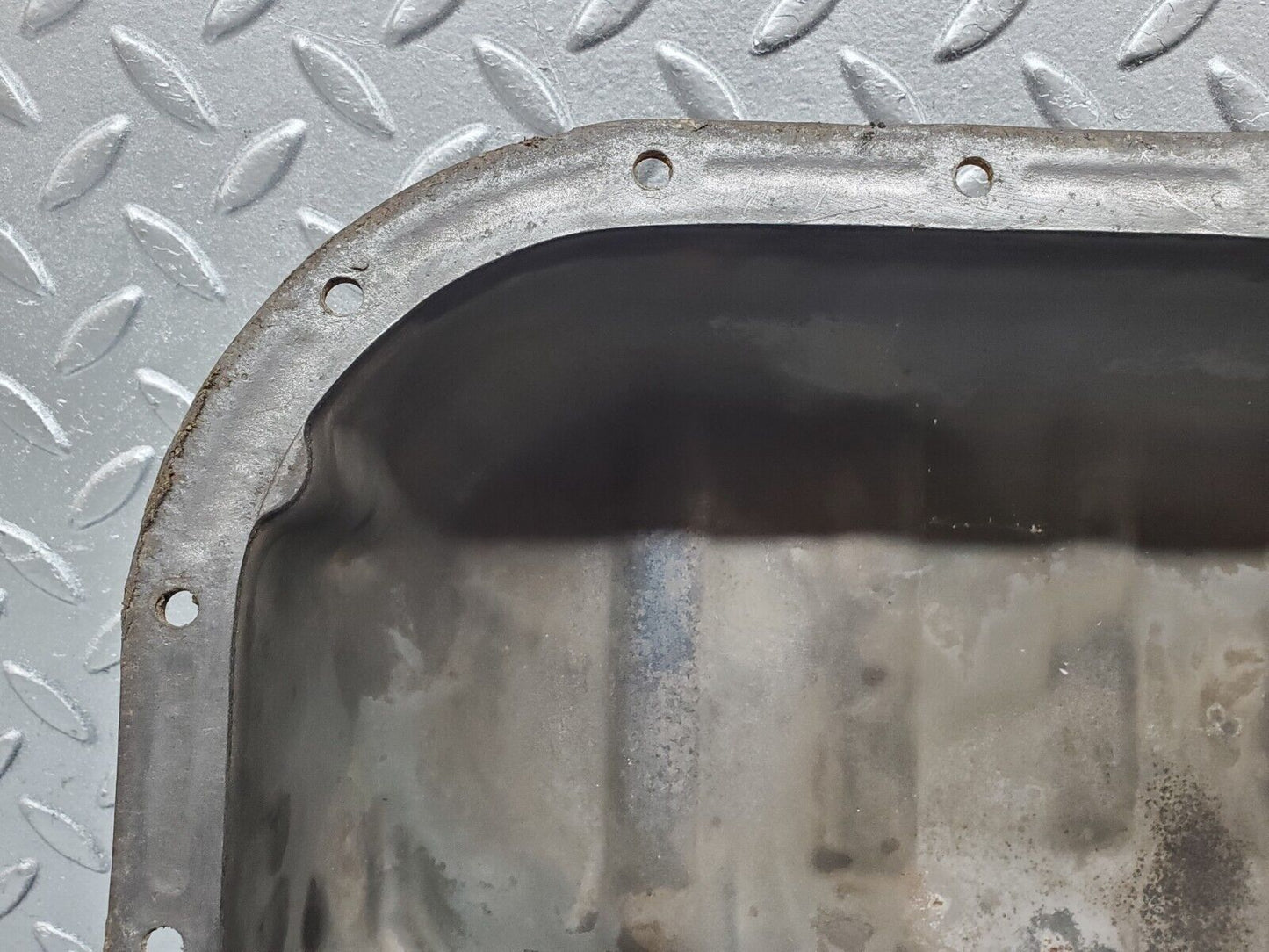 44550 Mercedes-Benz W123 280E Oil Pan Oil Sump