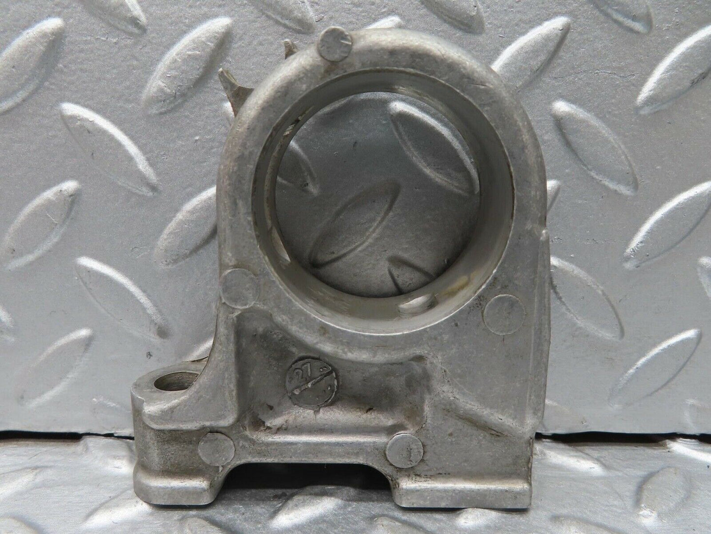 16720 Mercedes-Benz C107 380SLC Camshaft Tower Bearing 1160514612