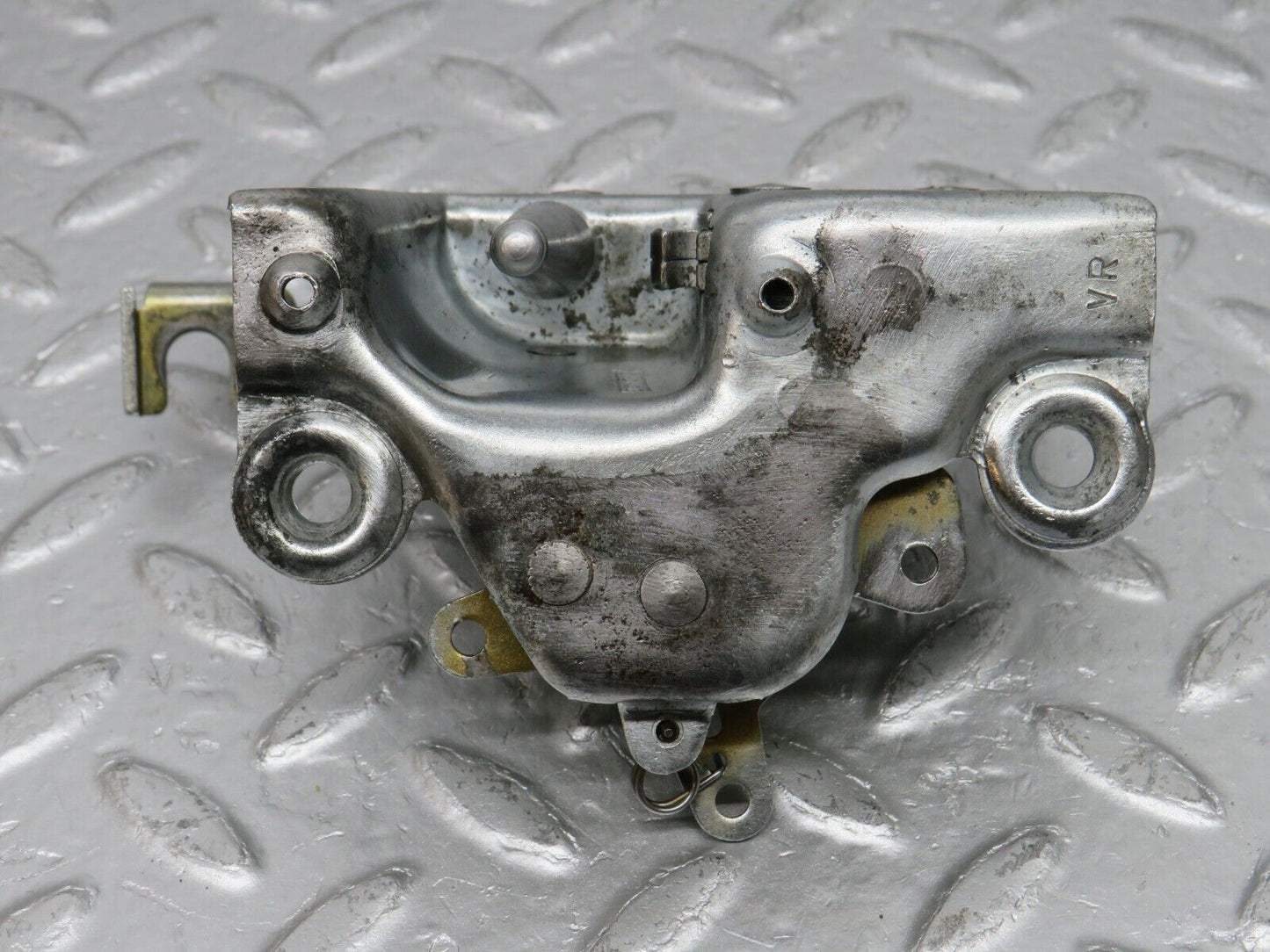 33192 Mercedes-Benz C107 Door Lock Mechanism Right Side