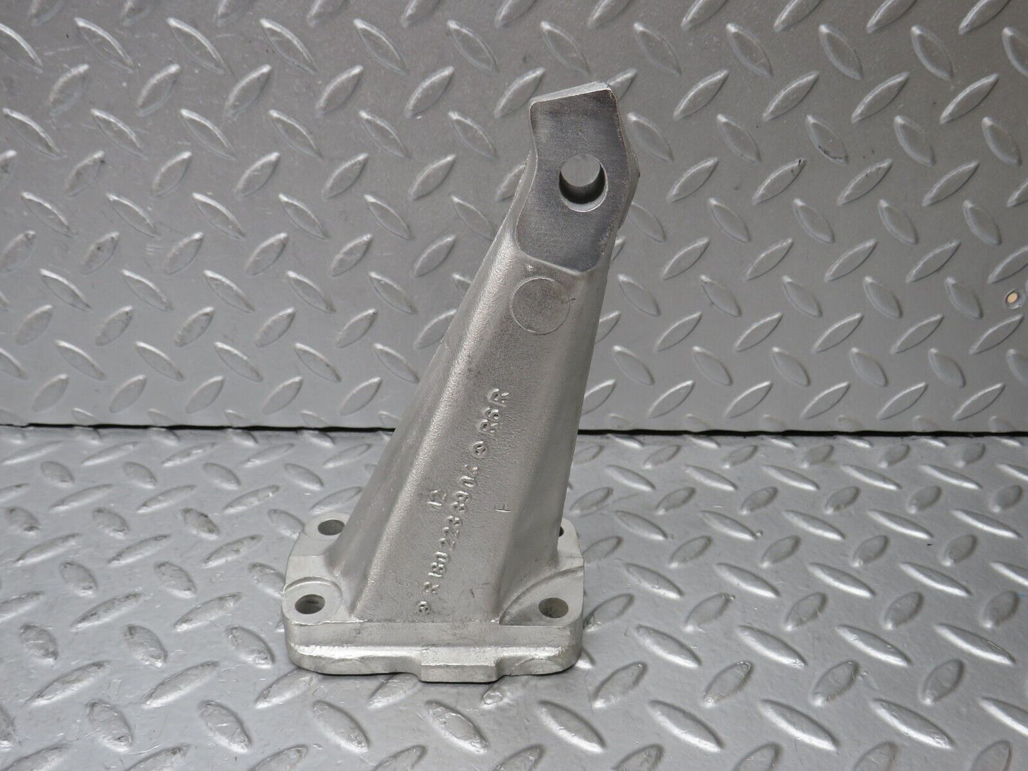 35475 Mercedes-Benz R107 280SL Engine Mount Bracket Right 1802233904