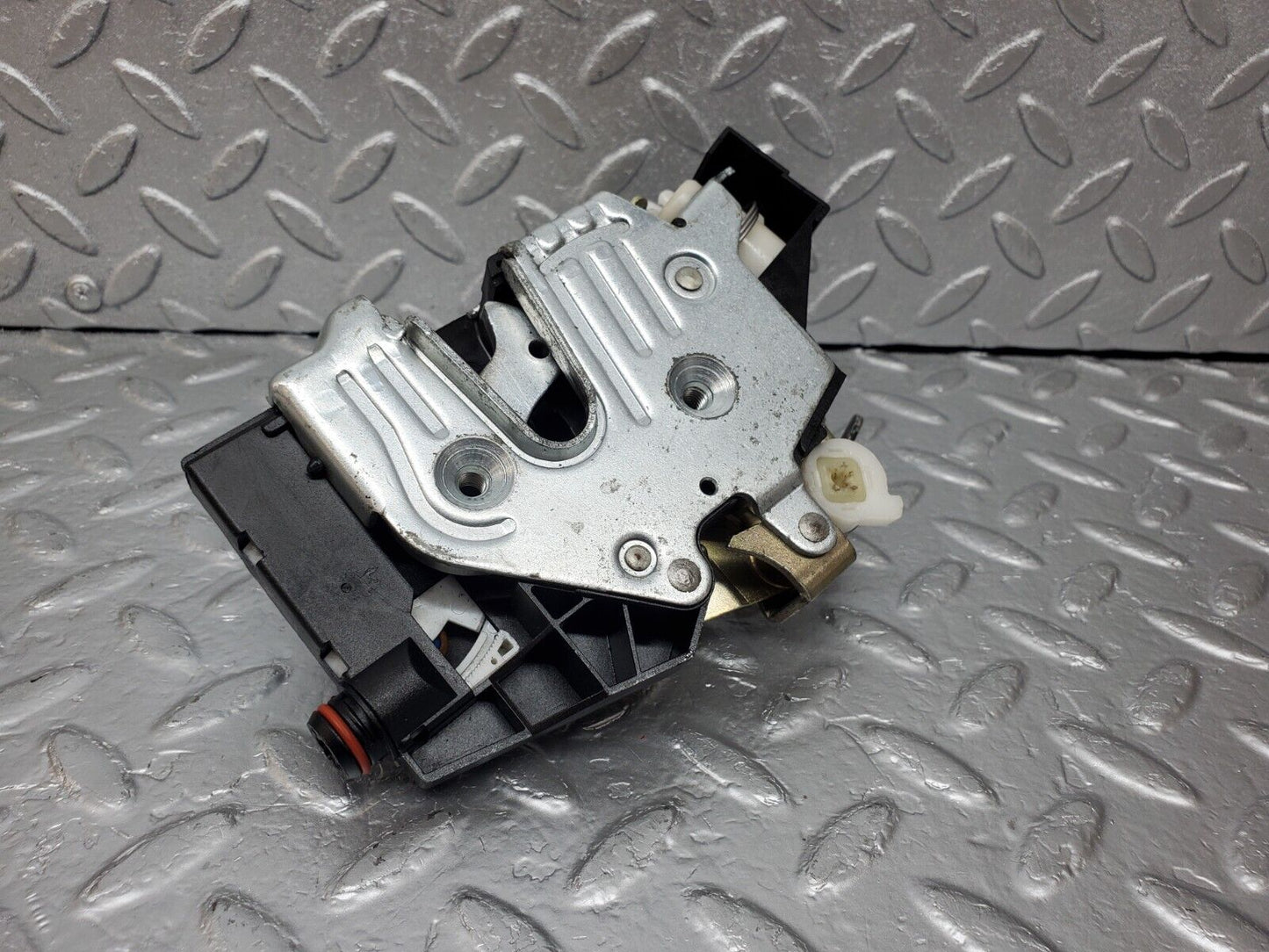44992 Mercedes-Benz R129 300SL Coupe Right Door Lock Mechanism