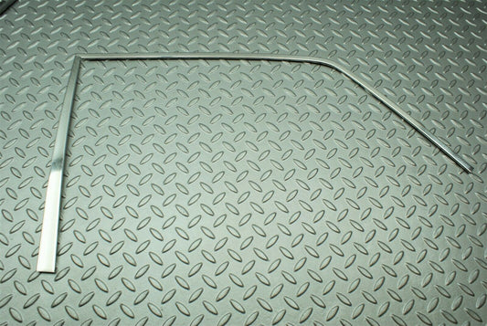3740 Mercedes-Benz S123 200T Wagon Door Chrome Window Frame Front Right