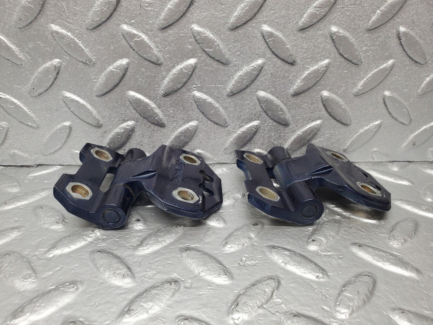 46993 Mercedes-Benz R129 320SL Coupe Door Hinge Left Side