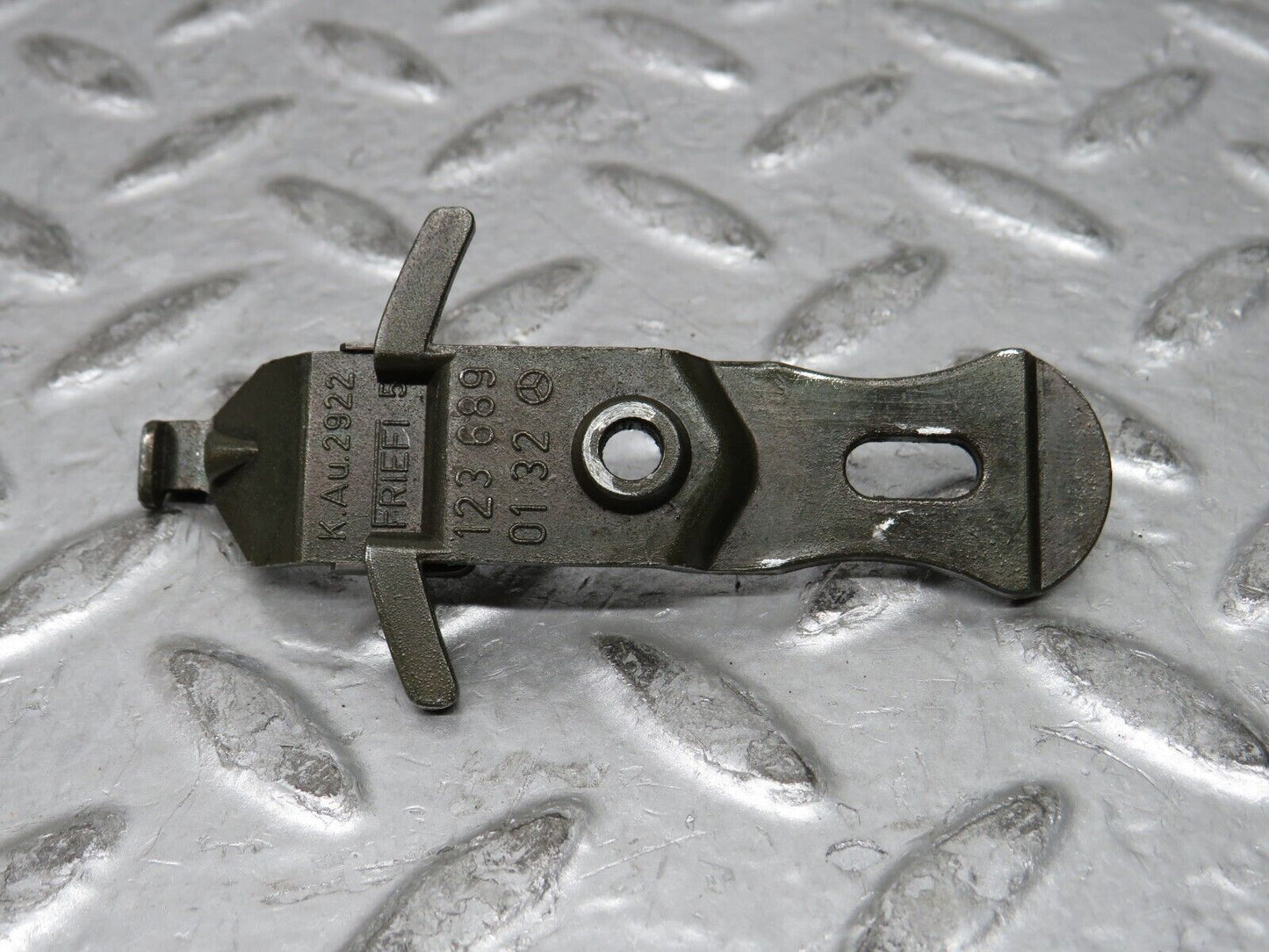 28854 Mercedes-Benz W123 230E Glove Box Lock Latch 1236890132