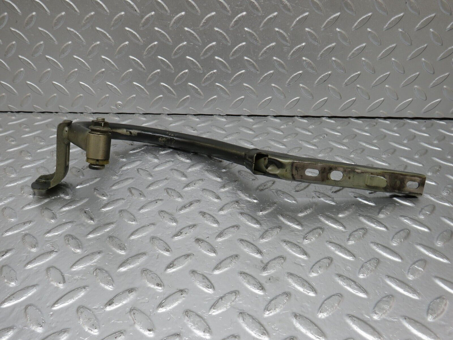 33725 Mercedes-Benz W201 190E 2.0L Trunk Lid Hinge Right Side