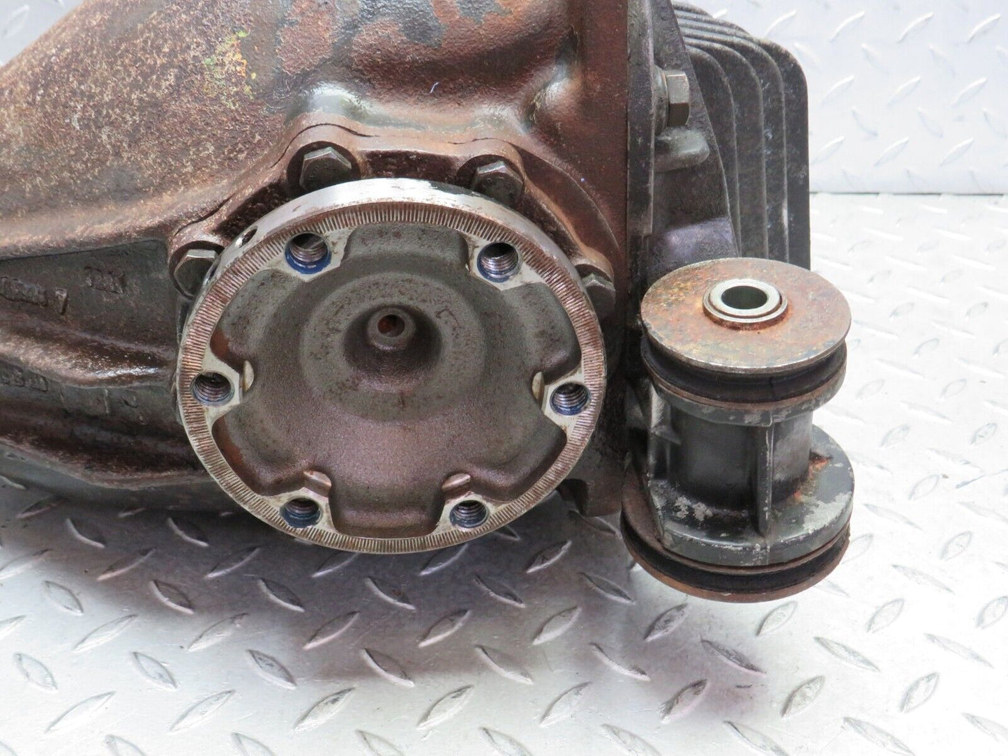 36330 Mercedes-Benz W126 420SE Rear Differential Ratio 2.47 1263511201