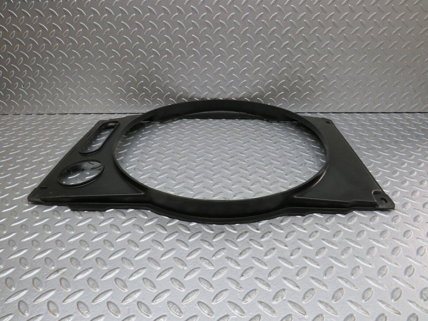 35454 Mercedes-Benz R107 280SL Coupe Radiator Fan Shroud Cover 1075050555
