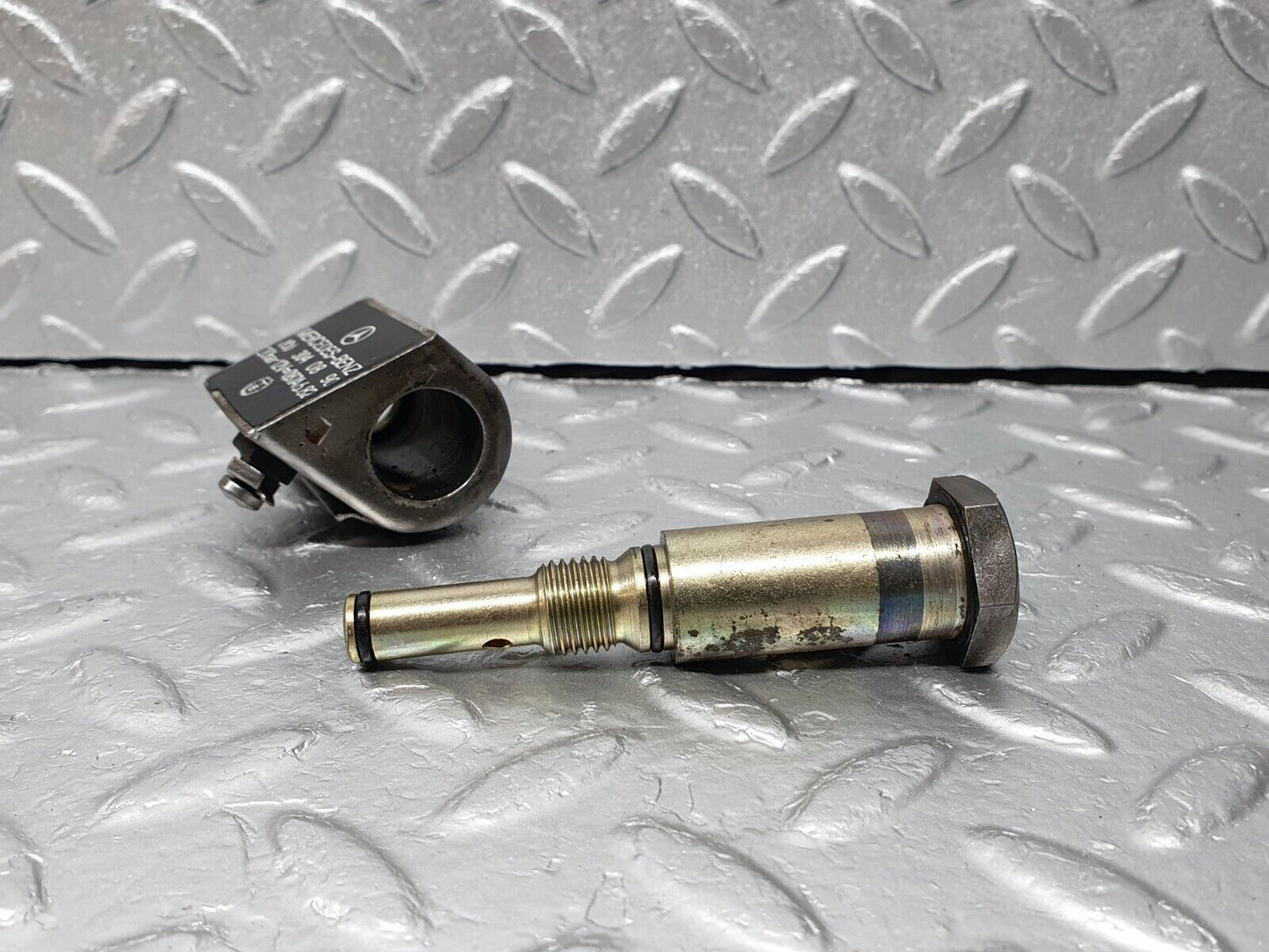 41303 Mercedes-Benz W123 300D Automatic Gearbox Solenoid Valve 722.118 0003040890