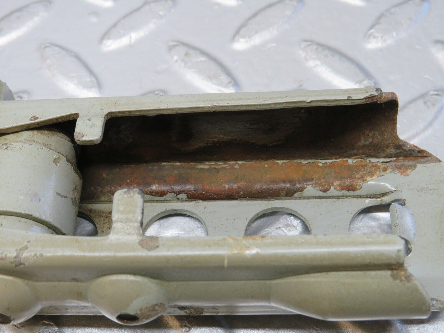 33929 Mercedes-Benz W124 260E Door Safety Check Strap