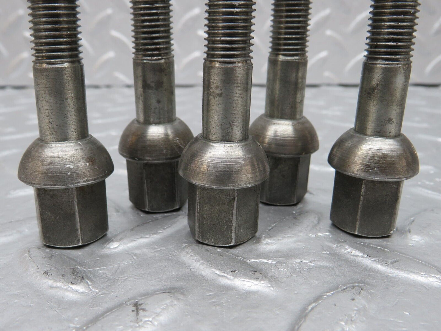 40158 Mercedes-Benz 5x Alloy Wheel Lug Bolt M12x1.5