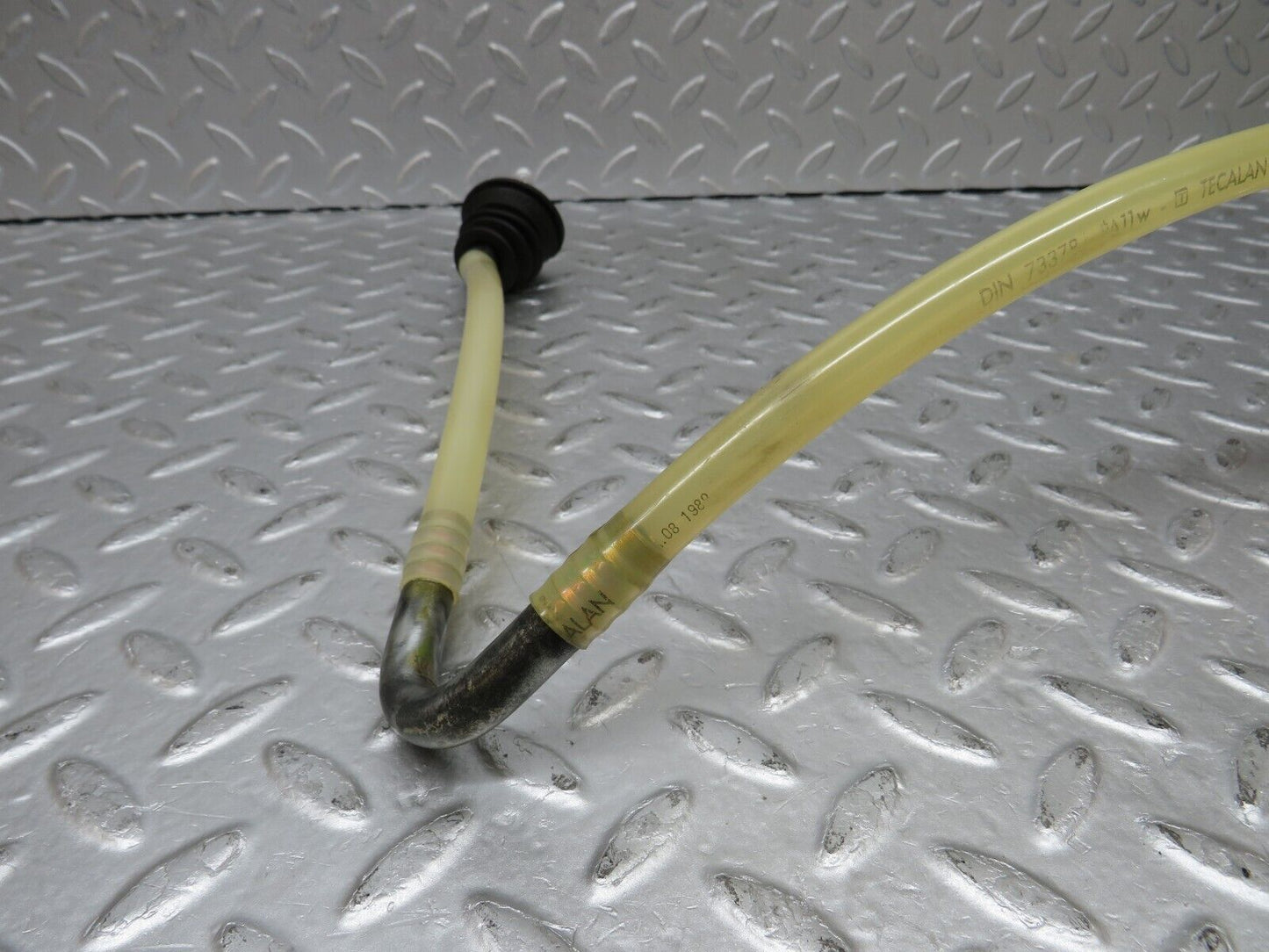 36300 Mercedes-Benz W126 420SE Brake Servo Vacuum Pipe