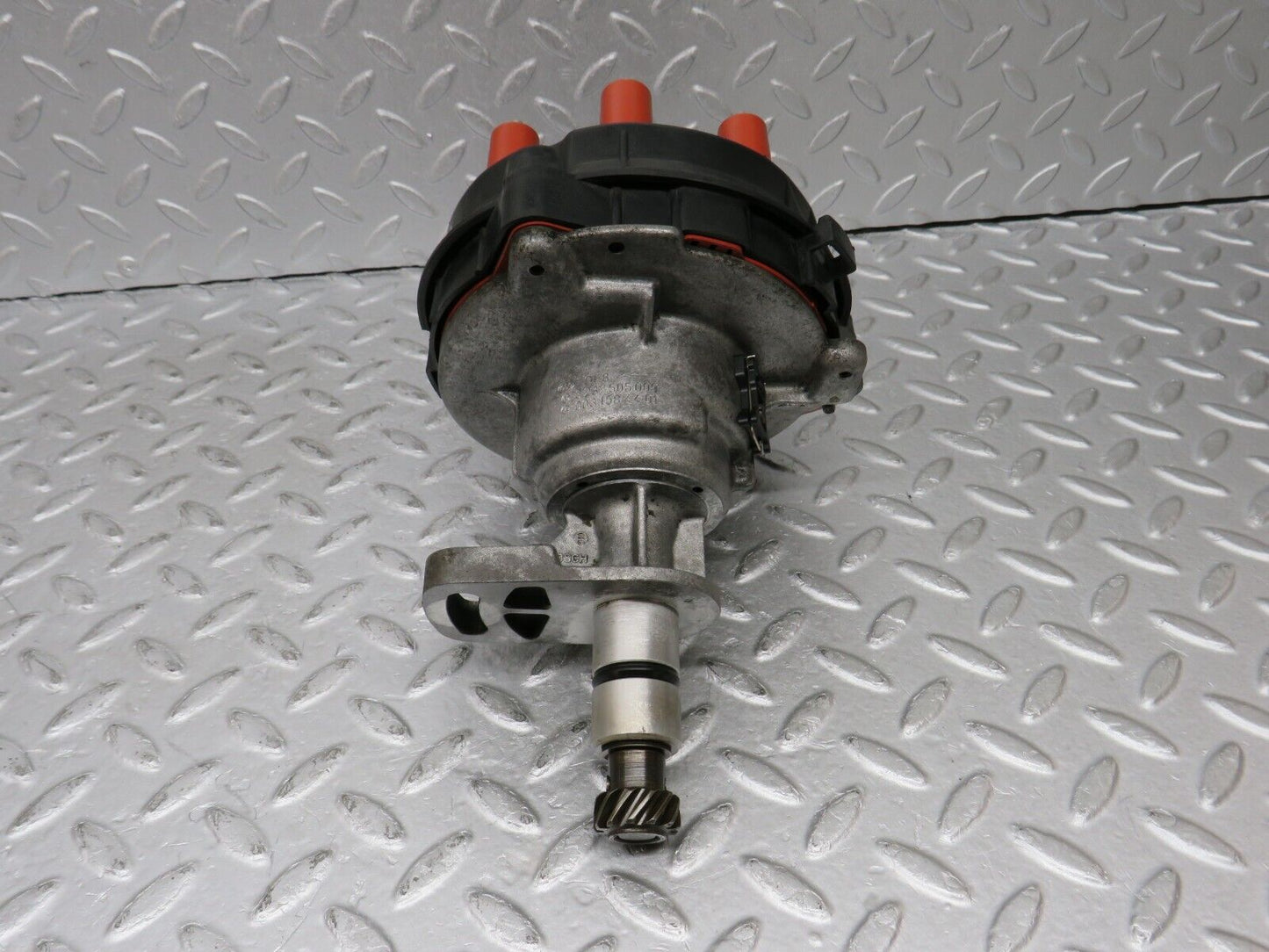 36262 Mercedes-Benz W126 420SE Ignition Distributor Bosch 0031584401 023750500