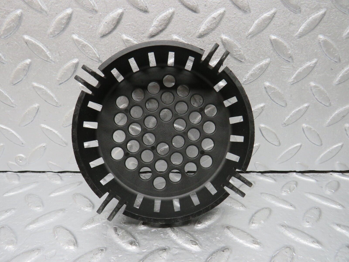 39166 Mercedes-Benz R107 500SL Engine Cooling Fan Cover