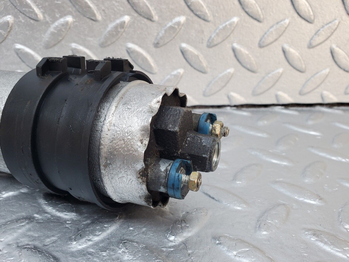 45931 Mercedes-Benz W126 420SE Fuel Pump Bosch 0580254950