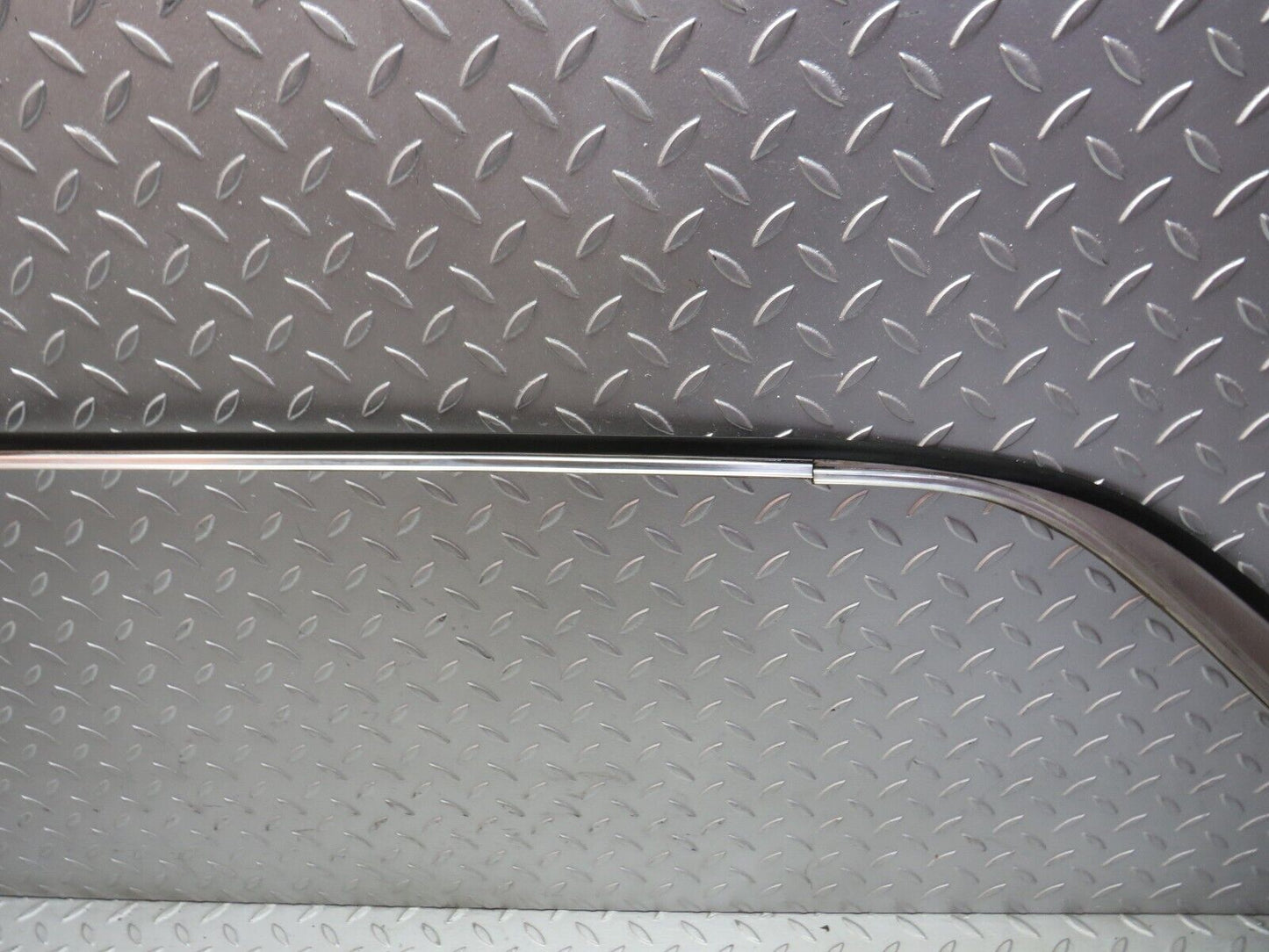 32219 Mercedes-Benz W123 230E Roof Chrome Moulding Trim Right Side