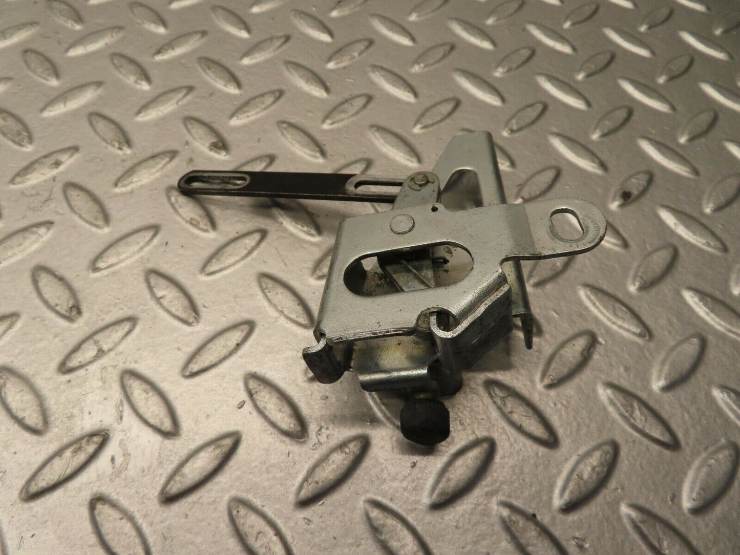 11696 Mercedes-Benz R107 450SL Soft Top Mechanism Lock Left