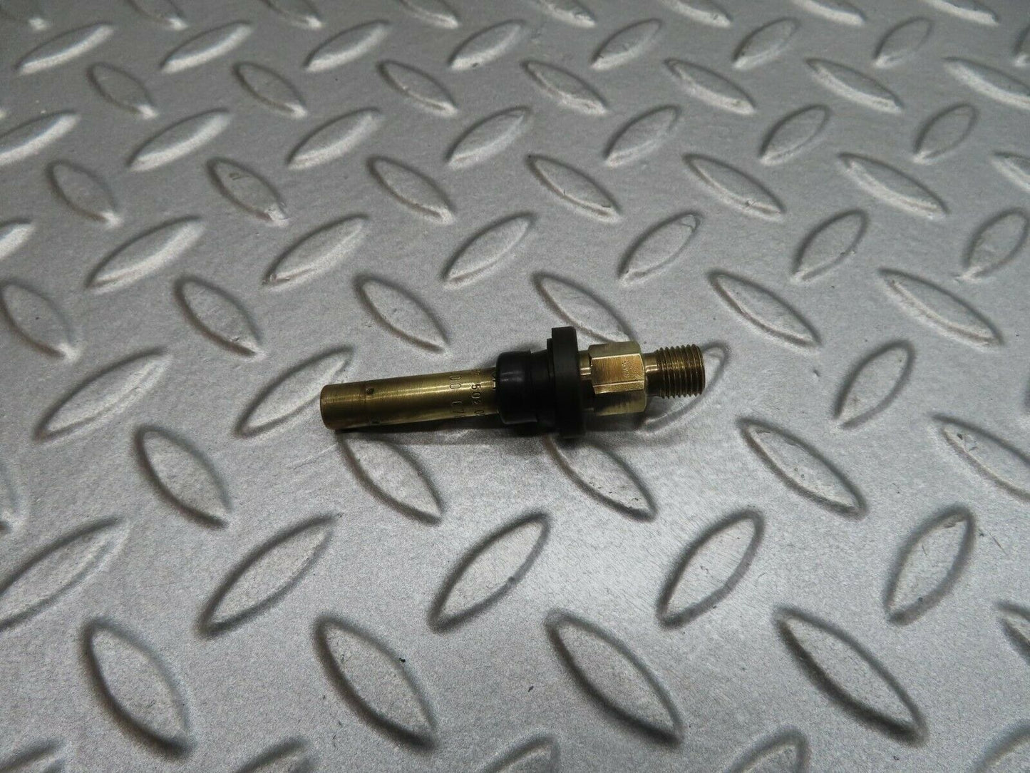 12173 Mercedes-Benz R129 300SL Coupe Fuel Injector 0437502054