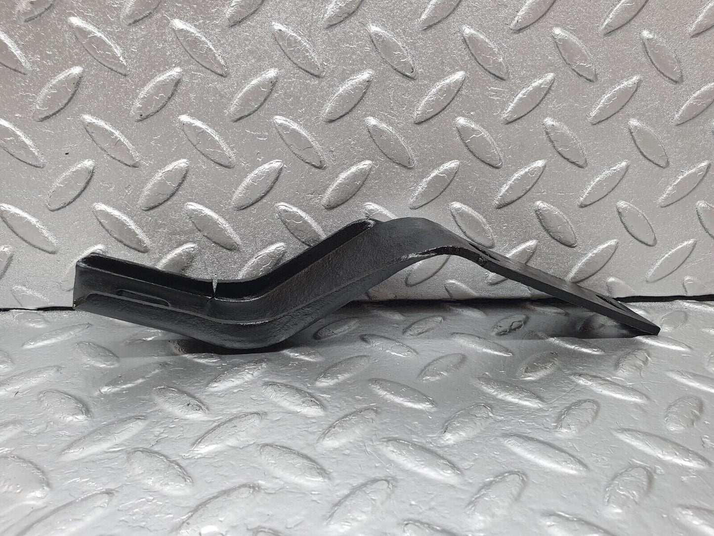 44220 Mercedes-Benz C123 230CE Coupe Rear Bumper Bracket