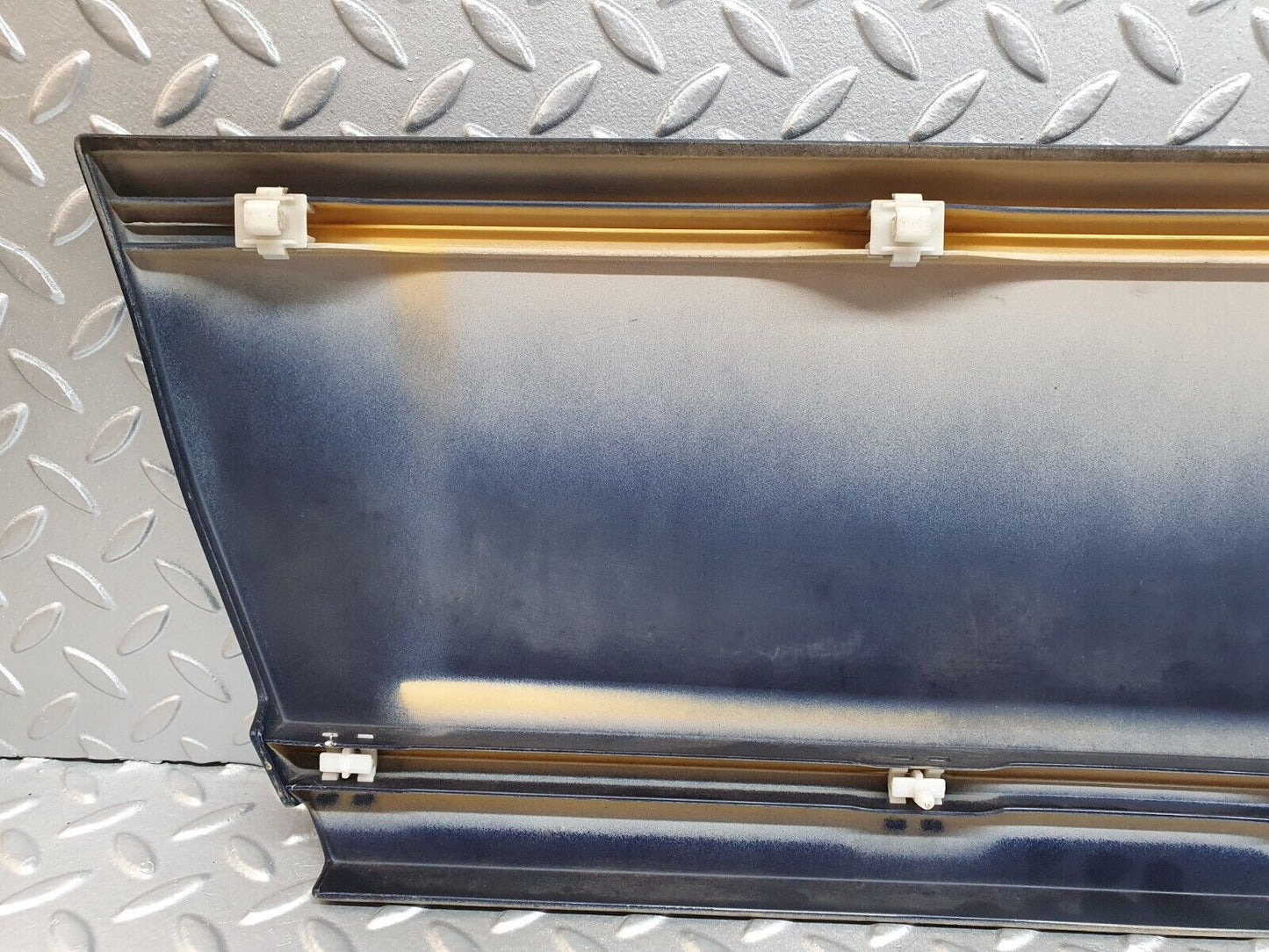42177 Mercedes-Benz R129 320SL Coupe Right Door Lower Moulding Trim 1296900440