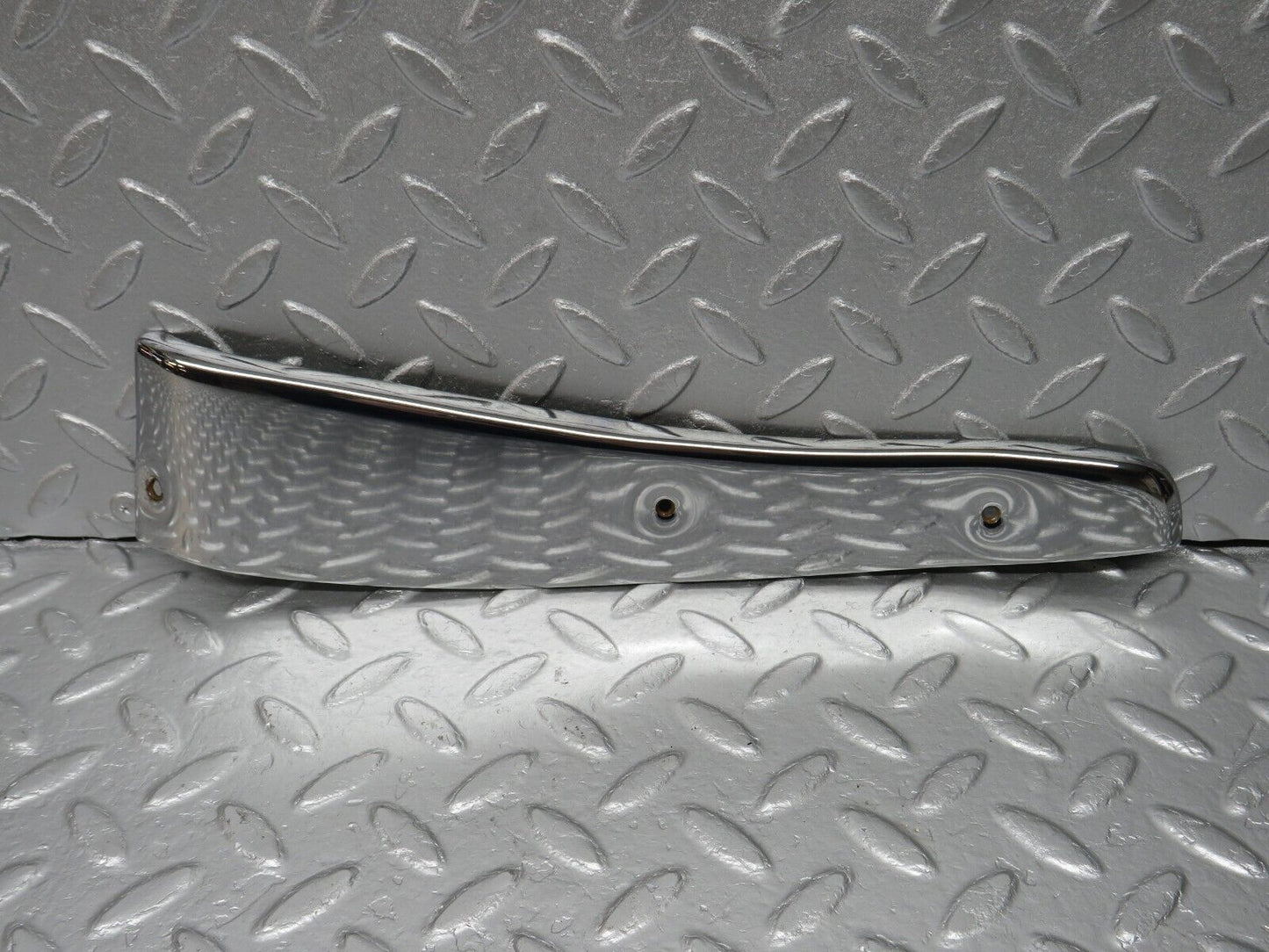 40004 Mercedes-Benz R107 350SL Left Door Chrome Cover